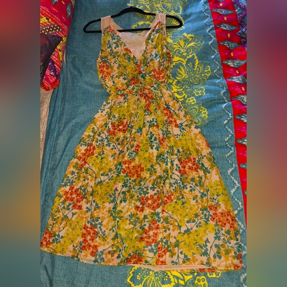 Floral dress - Picture 1 of 4